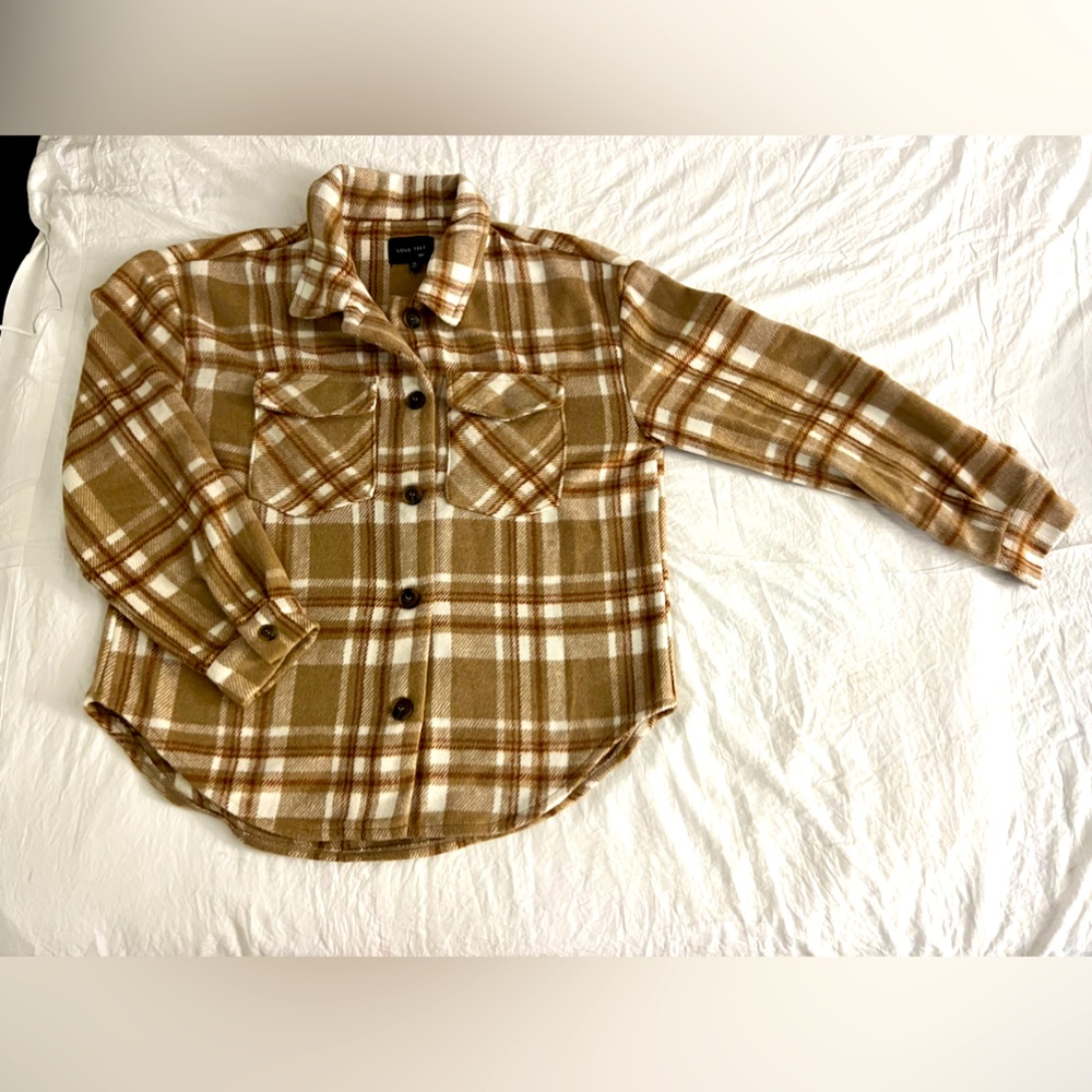 New thick flannel, perfect for the season 🍁